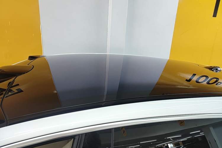 Used Nio ET5T 2025 75 kWh Touring Roof
