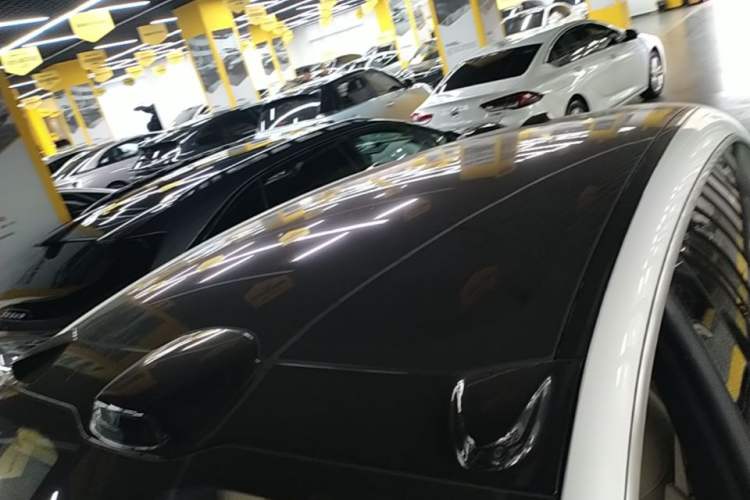 Used Nio ET5T 2025 75 kWh Touring Roof