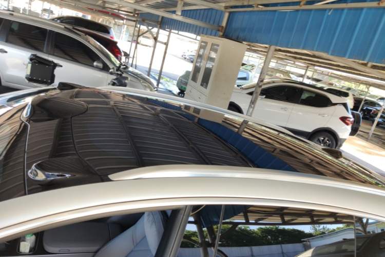 Used Nio ET5T 2025 75 kWh Touring Roof