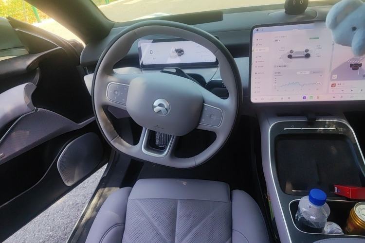 Used Nio ET5T 2025 75 kWh Touring Steering Wheel