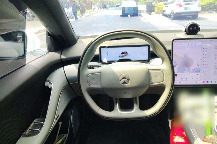 Used Nio ET5T 2025 75 kWh Touring Steering Wheel