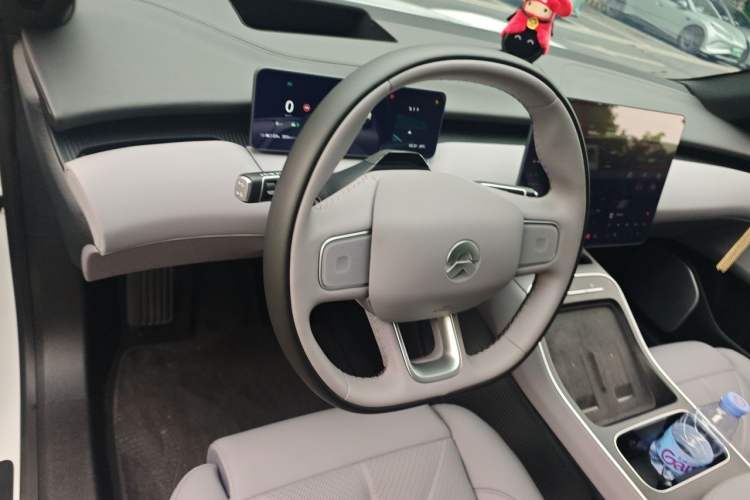Used Nio ET5T 2025 75 kWh Touring Steering Wheel