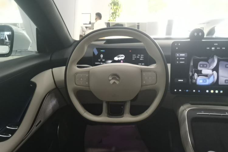 Used Nio ET5T 2025 75 kWh Touring Steering Wheel