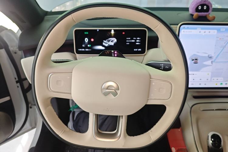 Used Nio ET5T 2025 75 kWh Touring Steering Wheel
