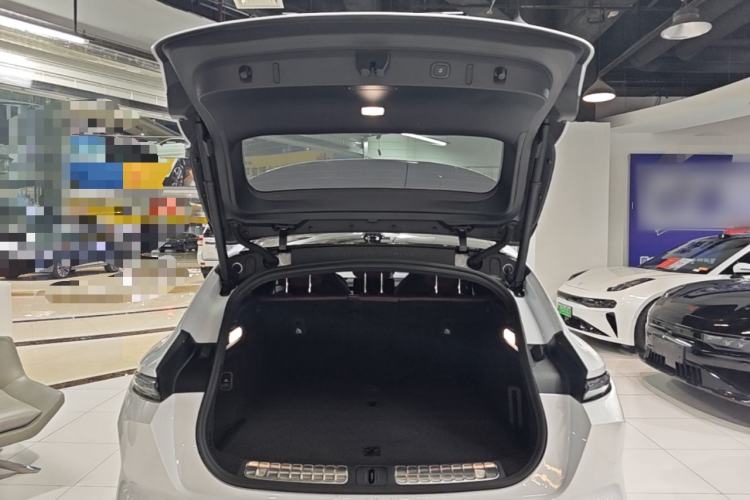 Used Nio ET5T 2025 75 kWh Touring Trunk