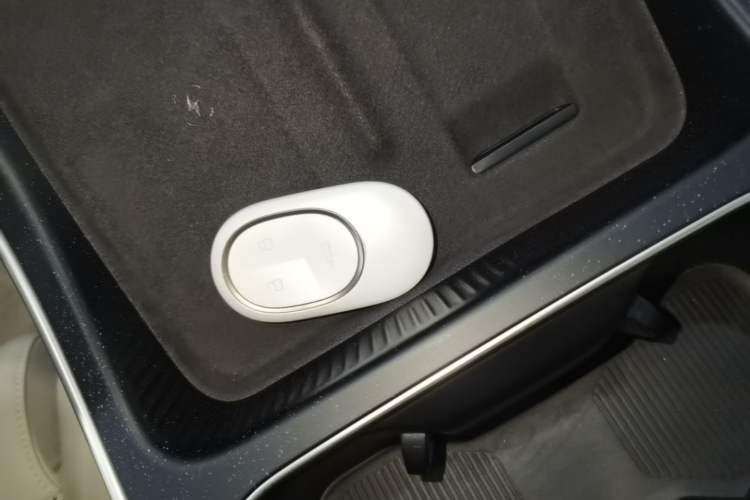 Used Nio ET5T 2025 75 kWh Touring Vehicle Key