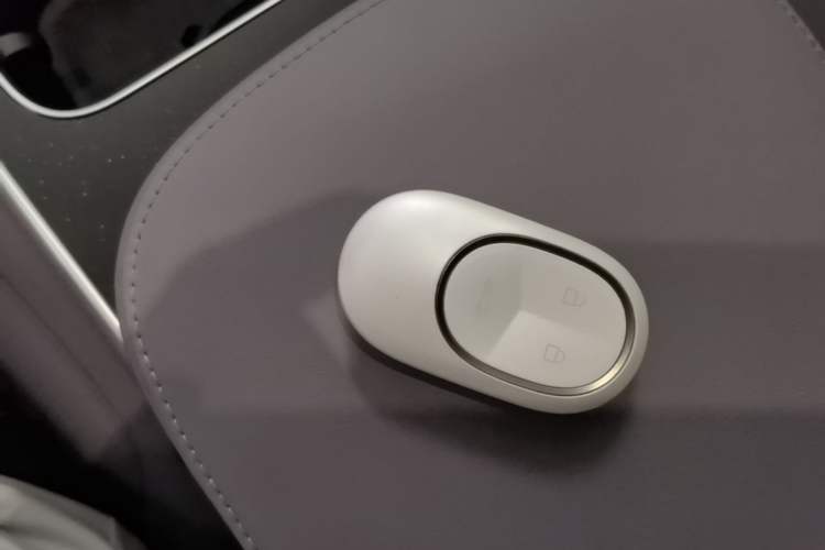 Used Nio ET5T 2025 75 kWh Touring Vehicle Key
