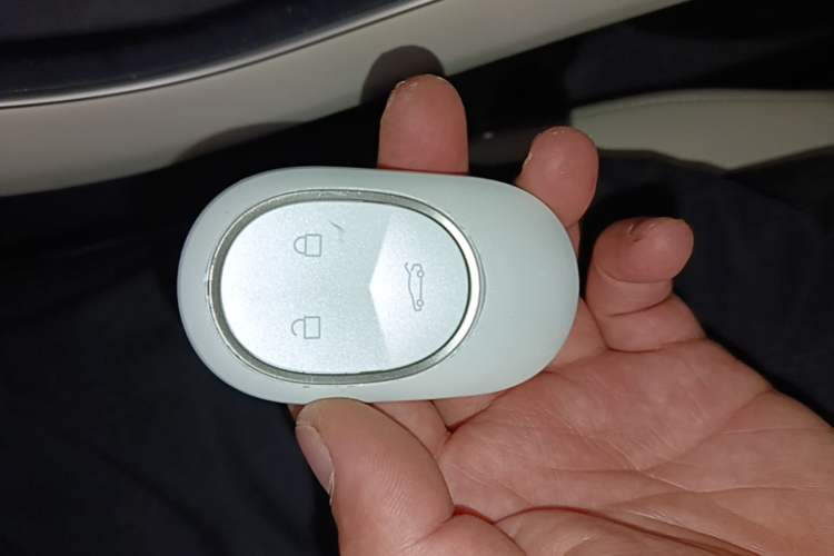Used Nio ET5T 2025 75 kWh Touring Vehicle Key