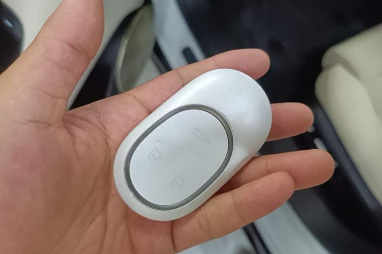 Used Nio ET5T 2025 75 kWh Touring Vehicle Key