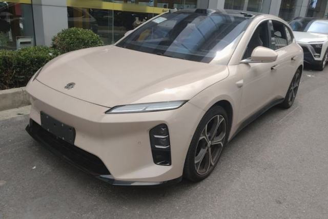 Used Nio ET5T 2025 75 kWh Touring