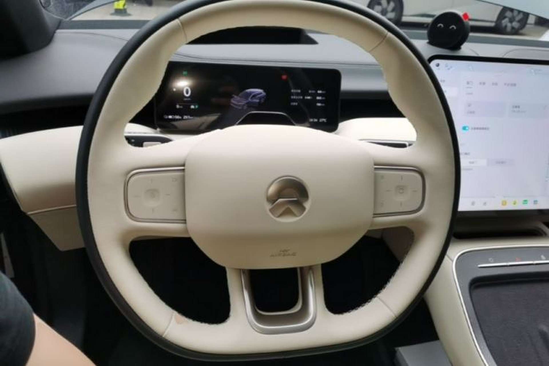 Used Nio ET5T 2026 Model 100kWh Touring Steering Wheel