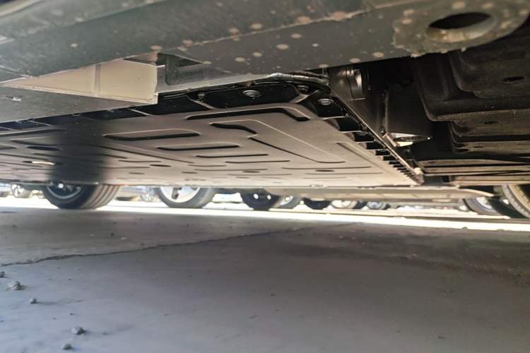 Used Nio ET5T 2026 Model 100kWh Touring Left Side Sill