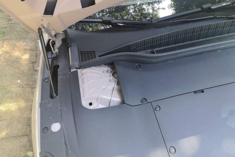 Used Nio ET5T 2026 Model 100kWh Touring Engine Bay Right