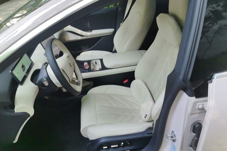 Used Nio ET5T 2026 Model 100kWh Touring Left Front Seat
