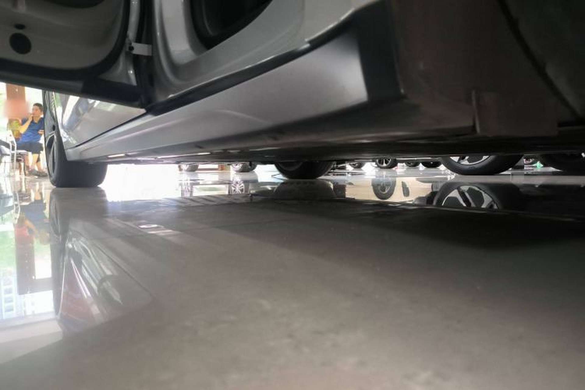 Used Nio ET7 2024 75 kWh Executive Edition Left Side Sill