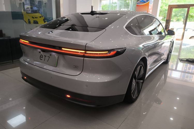 Used Nio ET7 2024 75 kWh Executive Edition Rear Right 45 Deg