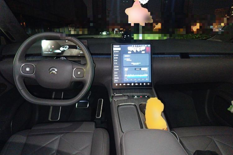 Used Nio ET7 2024 75 kWh Executive Signature Edition Center Console