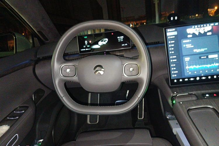 Used Nio ET7 2024 75 kWh Executive Signature Edition Steering Wheel