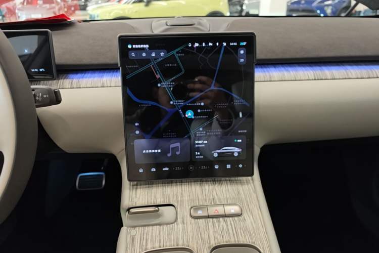 Used Nio ET7 2022 75 kWh Audio And AC Panel
