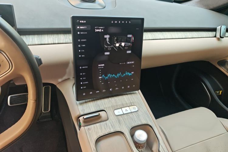 Used Nio ET7 2022 75 kWh Audio And AC Panel