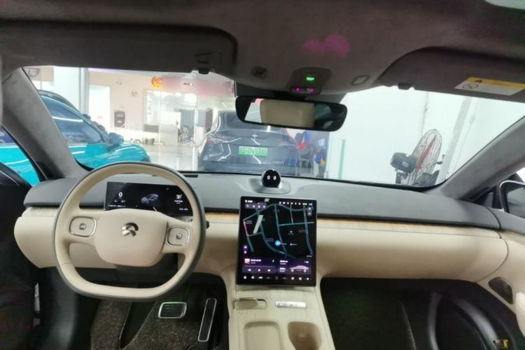 Used Nio ET7 2022 100kWh First Edition Center Console