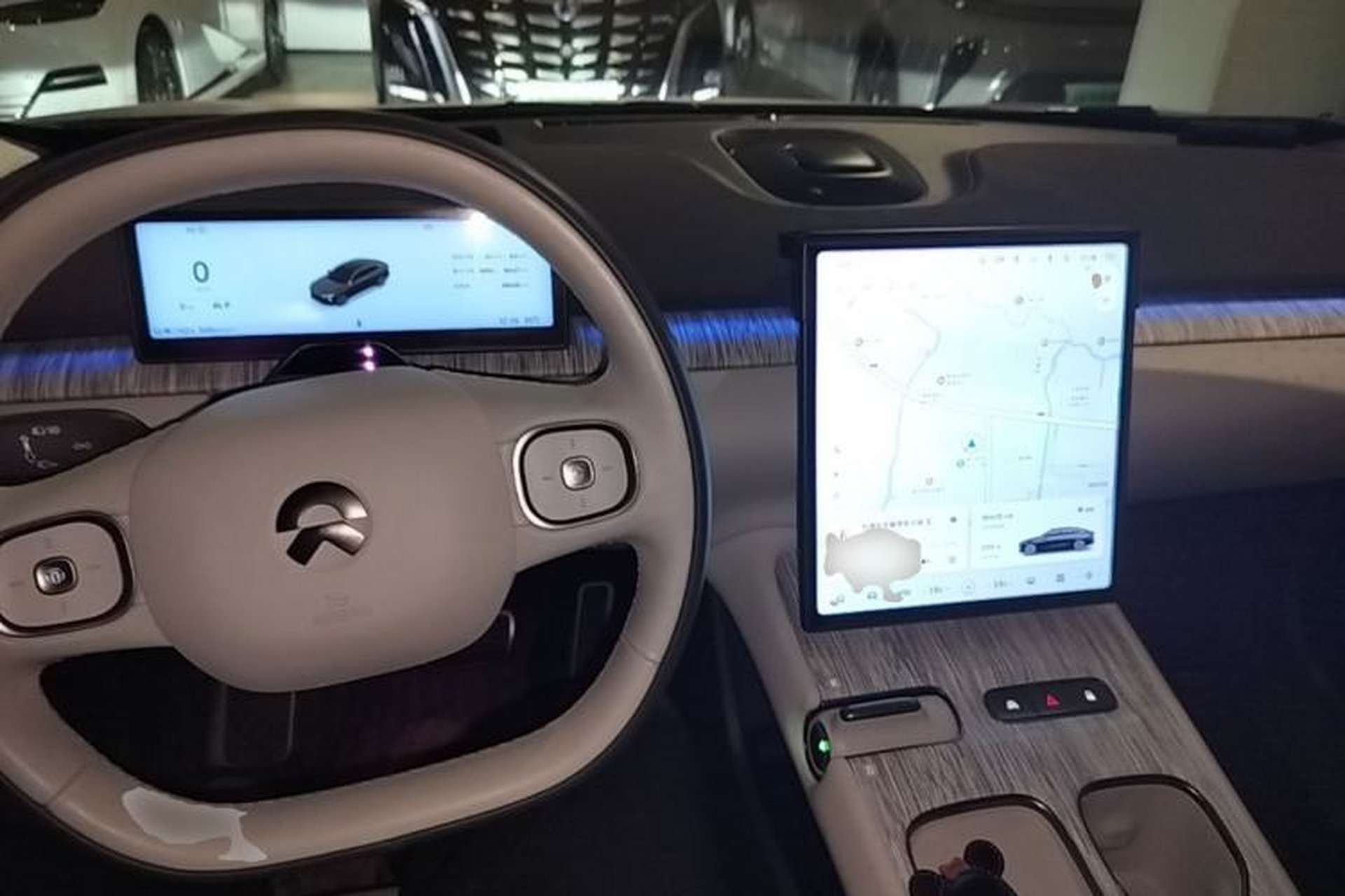 Used Nio ET7 2022 75 kWh Center Console