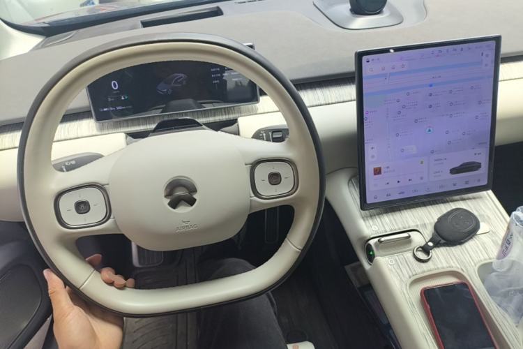 Used Nio ET7 2022 100kWh First Edition Center Console