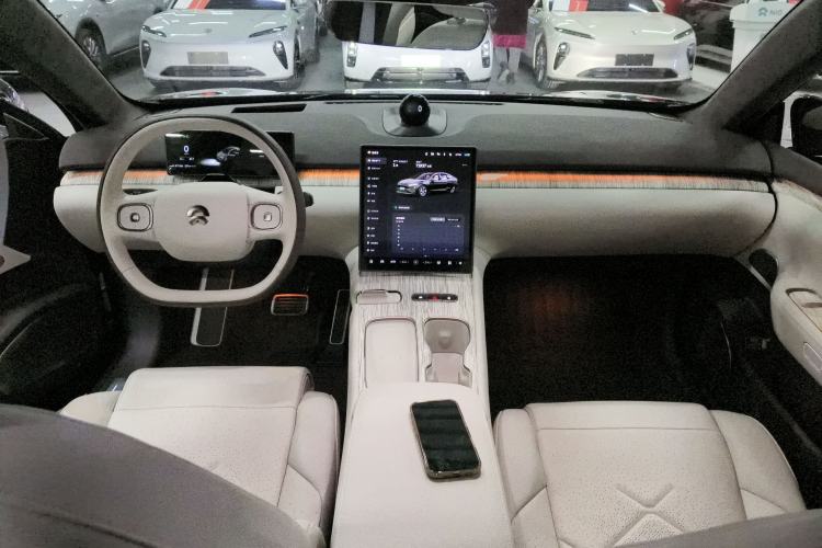 Used Nio ET7 2022 100kWh First Edition Center Console
