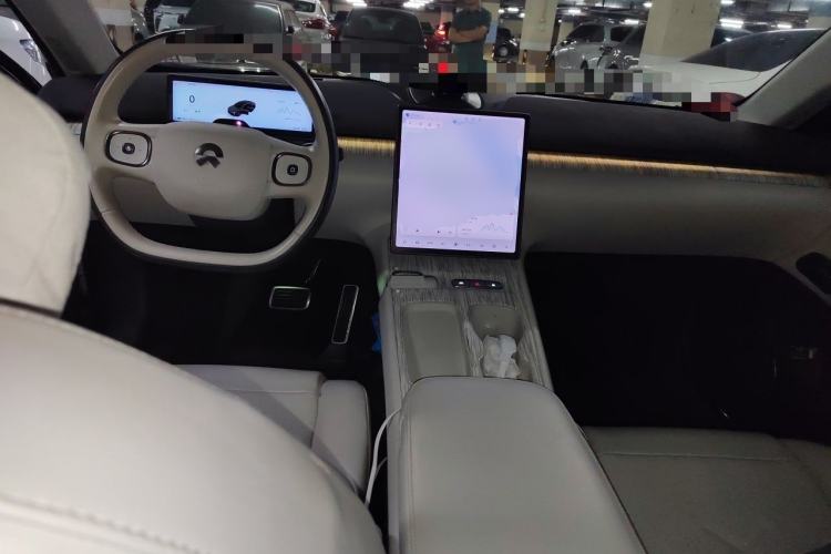 Used Nio ET7 2022 100kWh First Edition Center Console