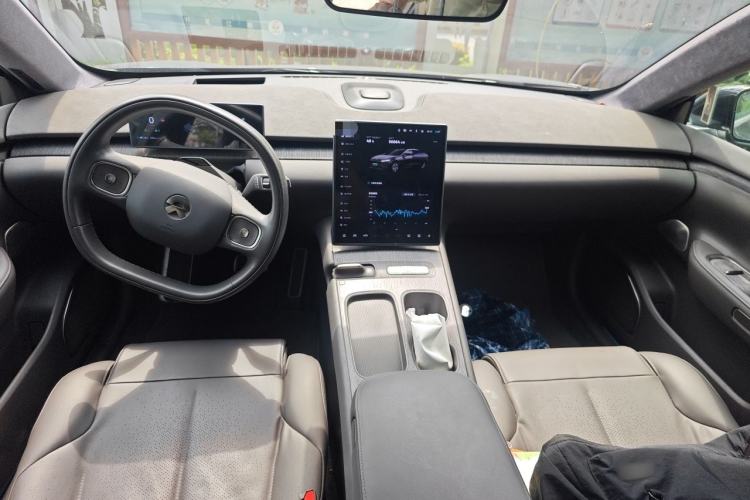 Used Nio ET7 2022 75 kWh Center Console