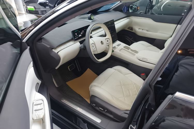 Used Nio ET7 2022 100kWh First Edition Driver Seat