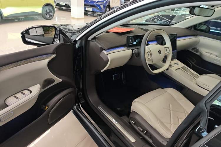 Used Nio ET7 2022 75 kWh Driver Seat