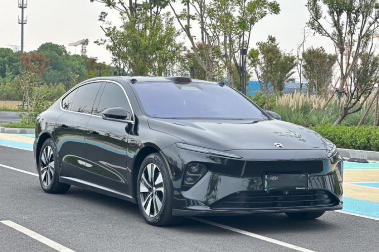 Used Nio ET7 2022 75 kWh Exterior 2
