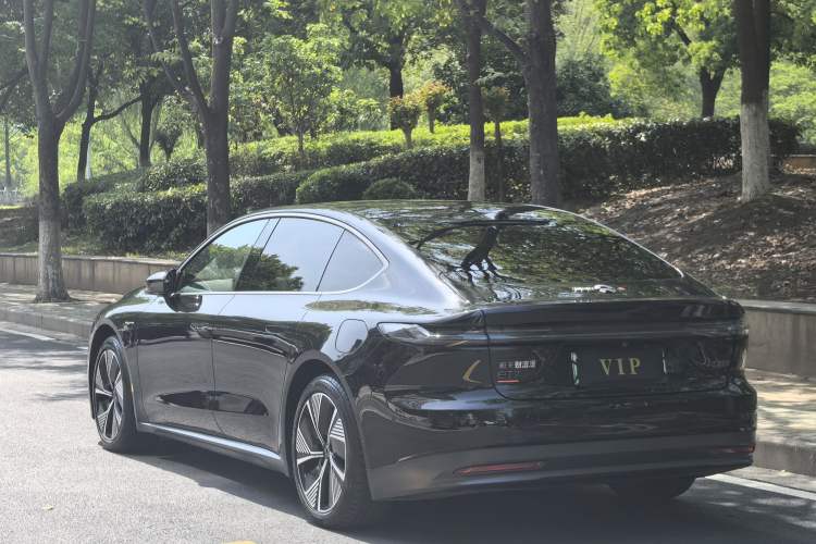Used Nio ET7 2022 100 kWh Exterior 3
