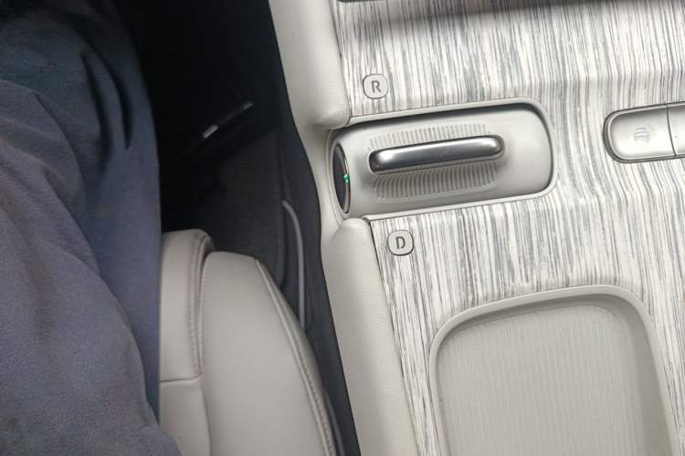 Used Nio ET7 2022 75 kWh Gear Lever