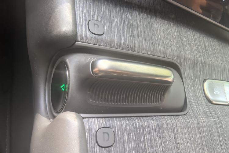 Used Nio ET7 2022 100 kWh Gear Lever