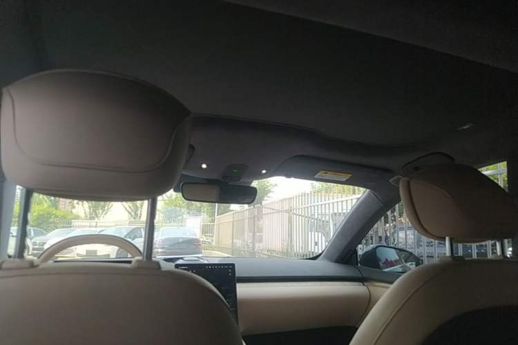 Used Nio ET7 2022 75 kWh Headliner