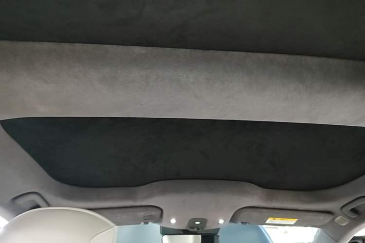 Used Nio ET7 2022 75 kWh Headliner