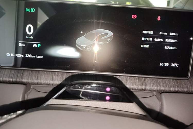 Used Nio ET7 2022 75 kWh Instrument Cluster