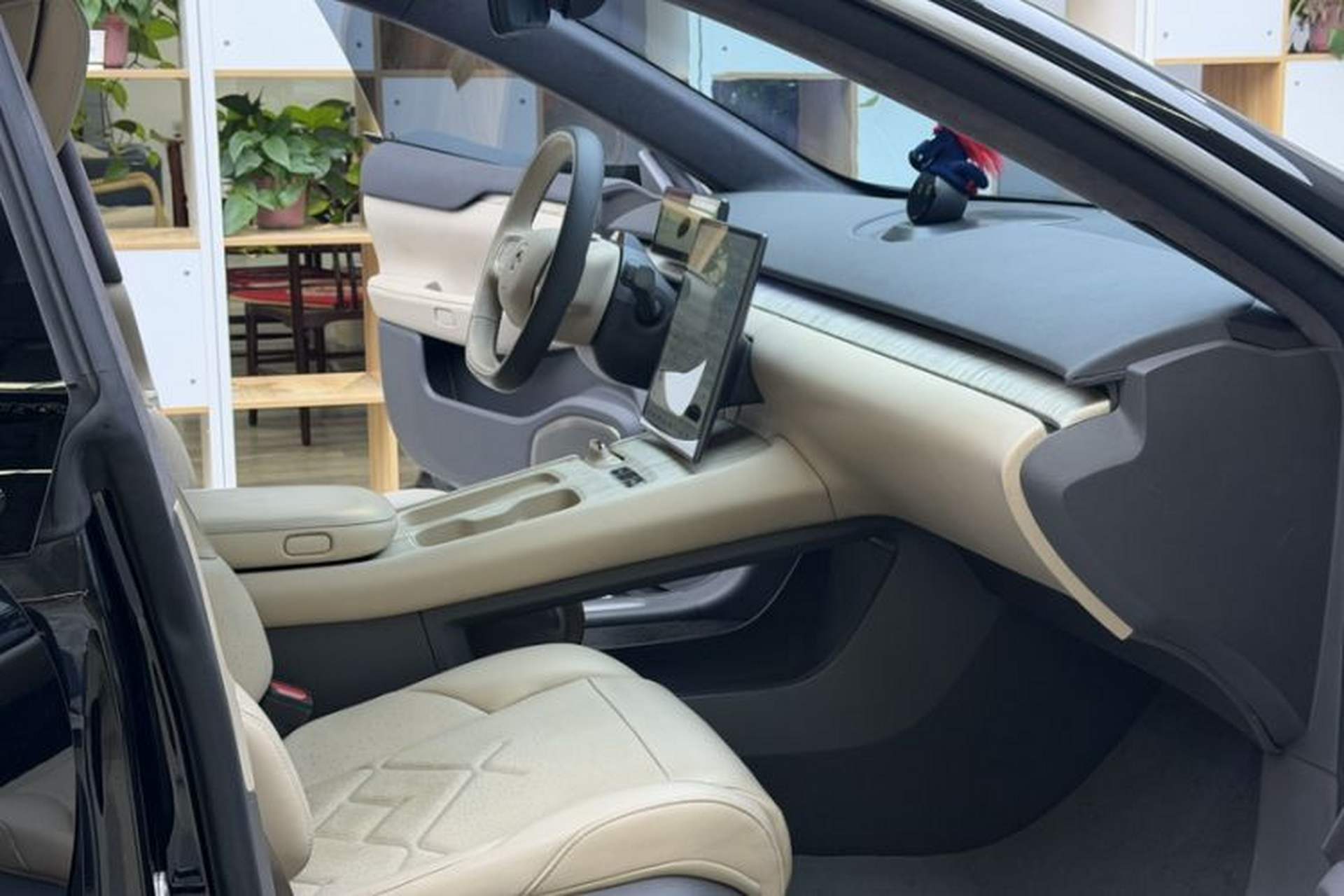 Used Nio ET7 2022 100kWh First Edition Interior 10