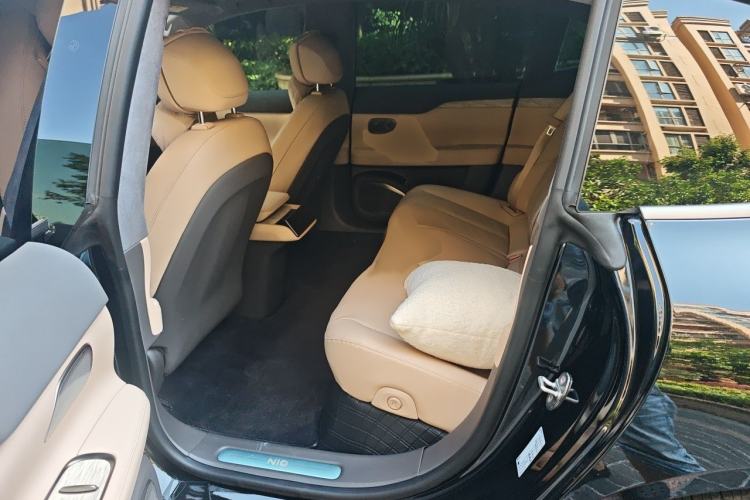 Used Nio ET7 2022 75 kWh Interior 4