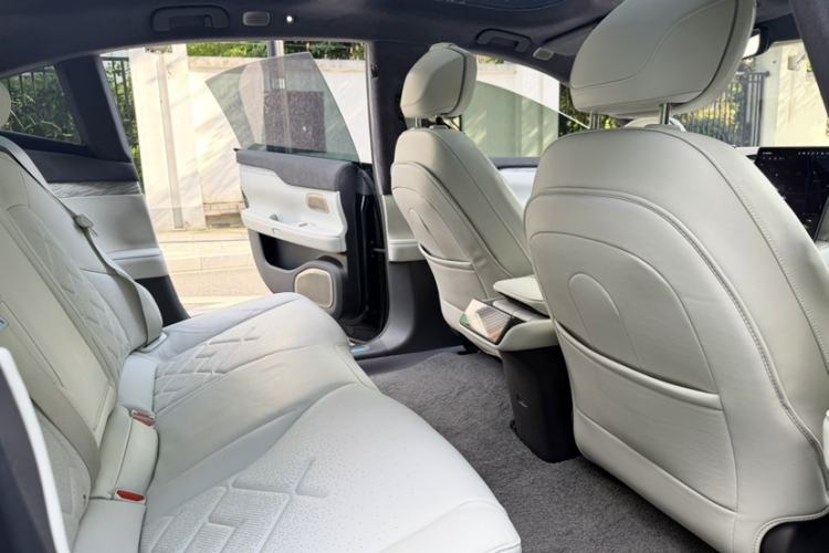 Used Nio ET7 2022 100kWh First Edition Interior 4