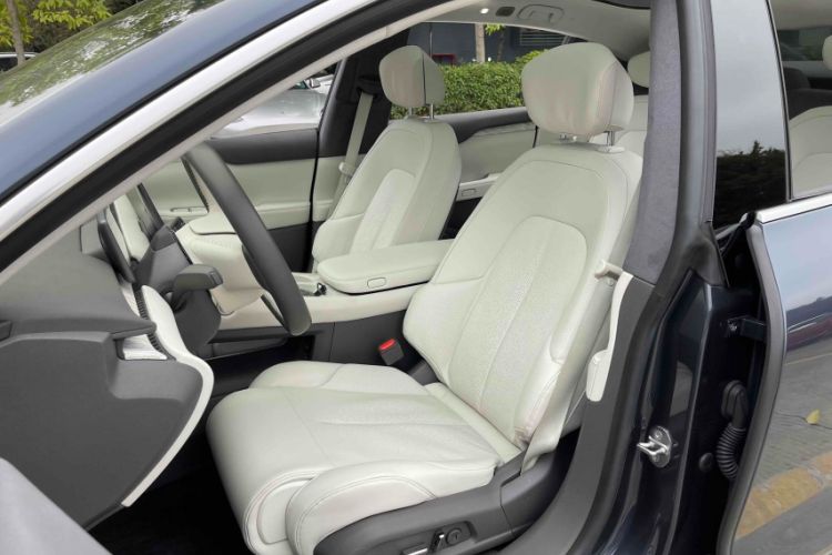 Used Nio ET7 2022 75 kWh Interior 5