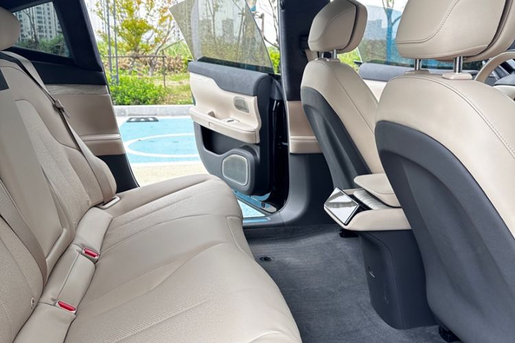 Used Nio ET7 2022 75 kWh Interior 7