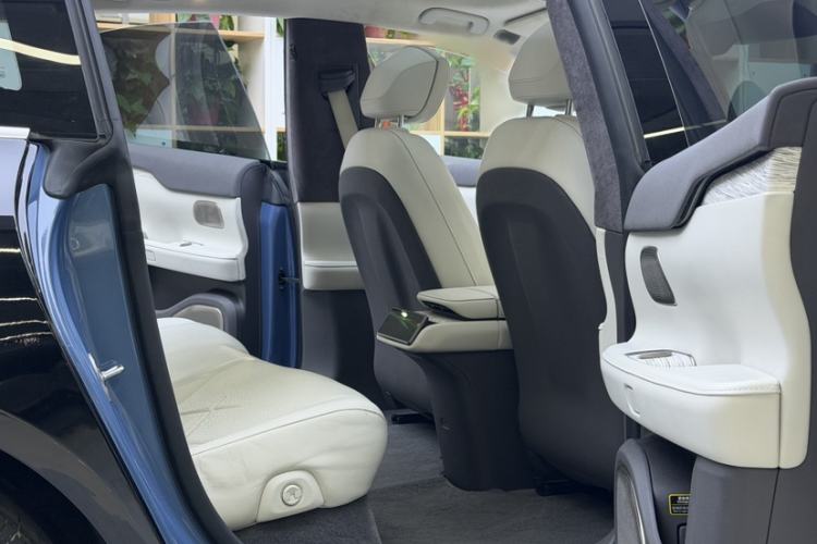 Used Nio ET7 2022 100kWh First Edition Interior 8