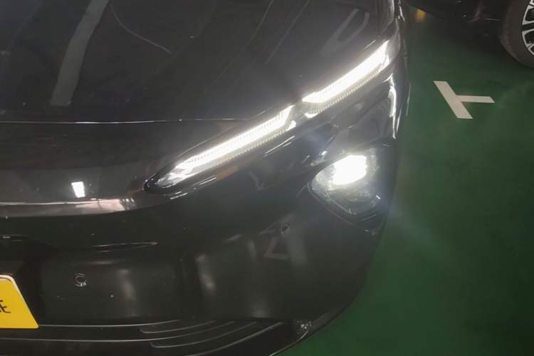 Used Nio ET7 2022 100kWh First Edition Left Front Headlight