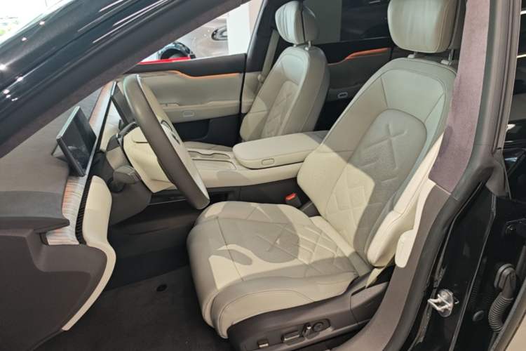 Used Nio ET7 2022 100kWh First Edition Left Front Seat