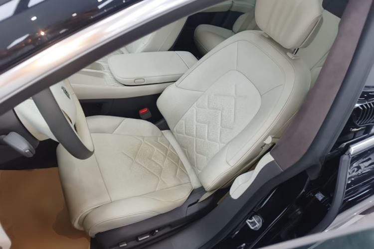 Used Nio ET7 2022 100kWh First Edition Left Front Seat