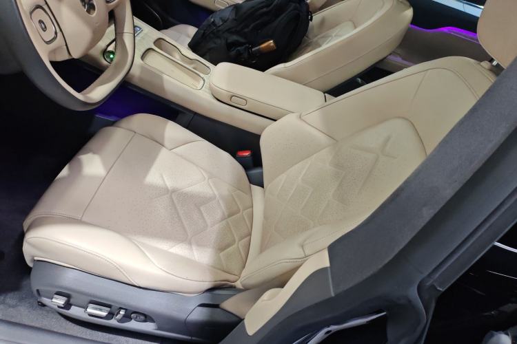 Used Nio ET7 2022 100 kWh Left Front Seat