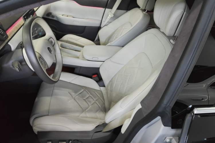 Used Nio ET7 2022 100kWh First Edition Left Front Seat